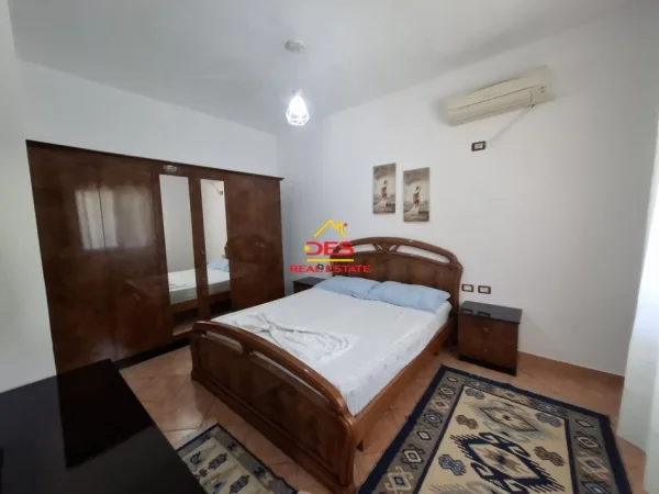Vlore, jap me qera shtepi 1+1+Ballkon Kati 0, 60 m² 350 € (Rruga Sazani)