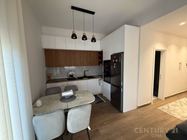 Tirane, jepet me qera apartament 1+1 Kati 2, 70 m² 500 € (Kodra e Diellit 2)