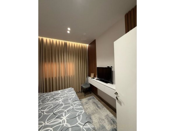 Tirane, jepet me qera apartament 1+1 Kati 2, 70 m² 500 € (Kodra e Diellit 2)