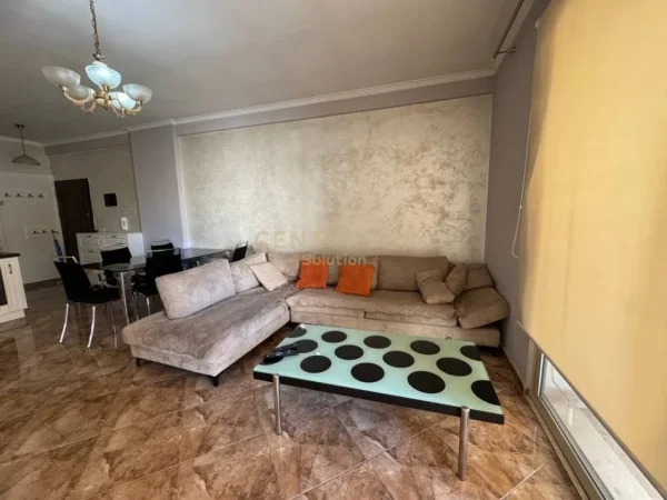 Tirane, jepet me qera apartament 2+1 Kati 4, 90 m² 550 € (Astir)
