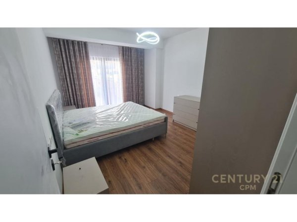 Tirane, jepet me qera apartament 1+1 Kati 4, 75 m² 650 € (KODRA E DIELLIT 2)