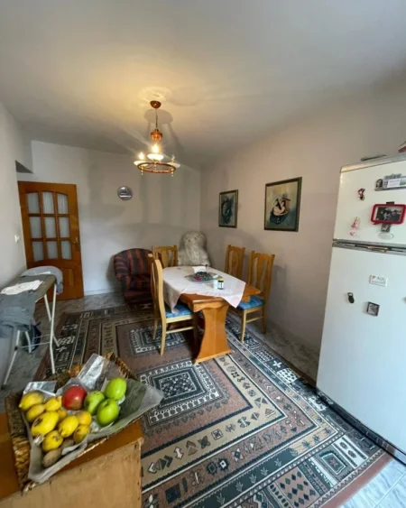 Tirane, shes apartament 3+1+Aneks+Ballkon Kati 3, 93 m² 180.000 € (Te mozaiku i Tiranes)