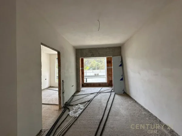 Tirane, shitet apartament 1+1 Kati 3, 72 m² 213.000 € (Rruga e Barrikadave)