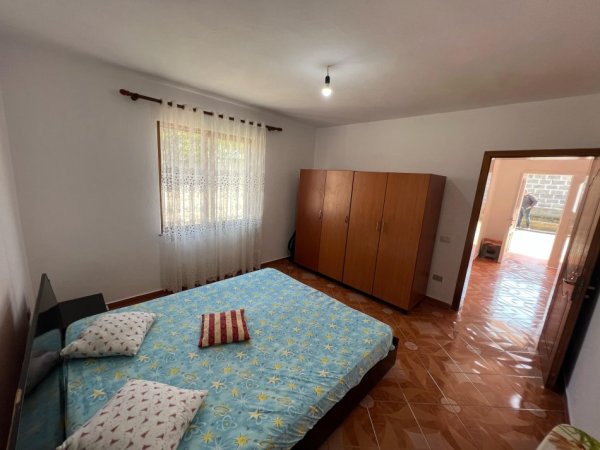 Tirane, jepet me qera apartament 2+1 Kati 1, 120 m² 600 € (Selite)