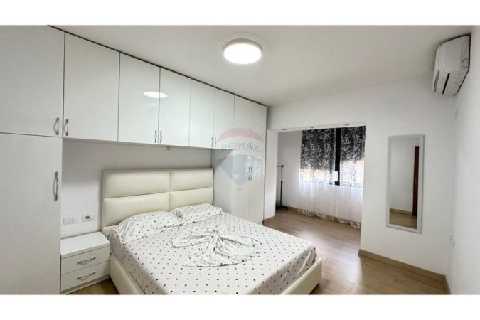 Tirane, jepet me qera apartament 1+1 Kati 2, 60 m² 600 € (Myslym Shyri)