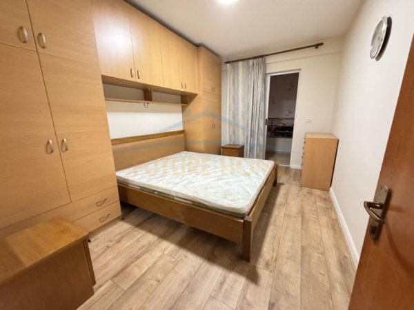 Tirane, jepet me qera apartament 1+1 Kati 1, 60 m² 400 € (Unaza e re)