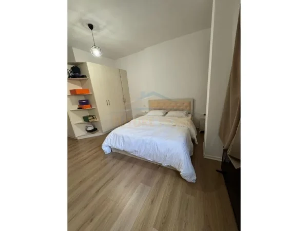 Tirane, shitet 2+1 Kati 5, 135 m² 210.000 € (Shitet, Apartament 2+1+Post Parkimi, Grand Gallery, Yzberisht, Tirane.)