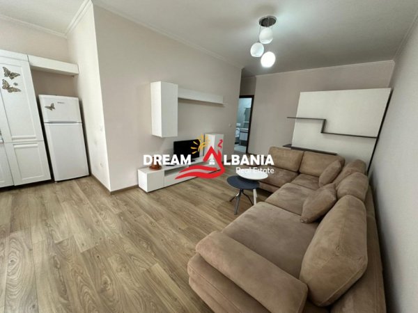 Tirane, jepet me qera apartament 2+1+Ballkon Kati 3, 120 m² 650 € (Tek Liqeni i Thate - ID 42215228)
