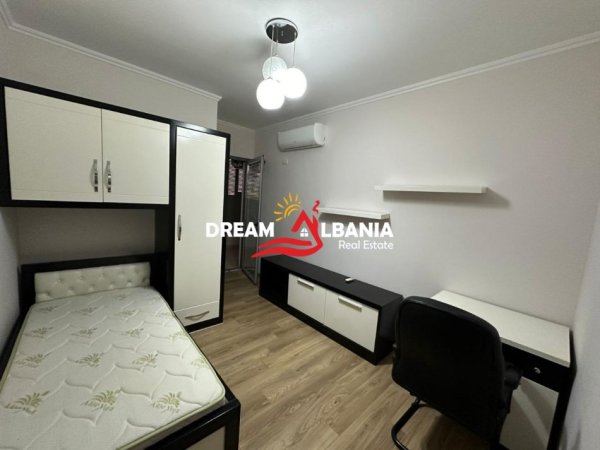 Tirane, jepet me qera apartament 2+1+Ballkon Kati 3, 120 m² 650 € (Tek Liqeni i Thate - ID 42215228)