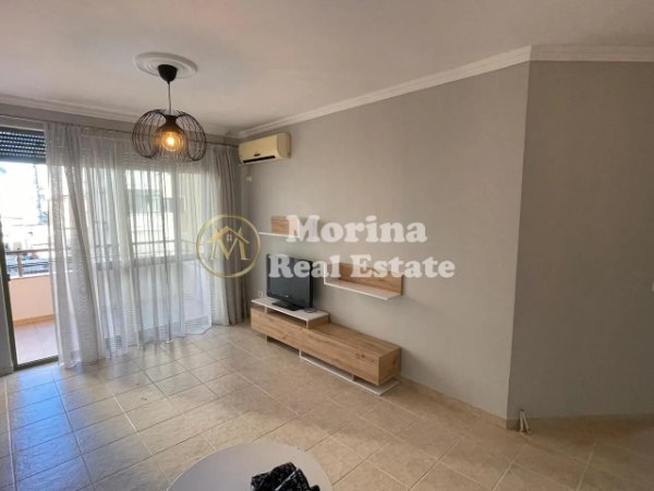 Tirane, jepet me qera apartament 2+1 Kati 3, 100 m² 700 € (Komuna Parisit)