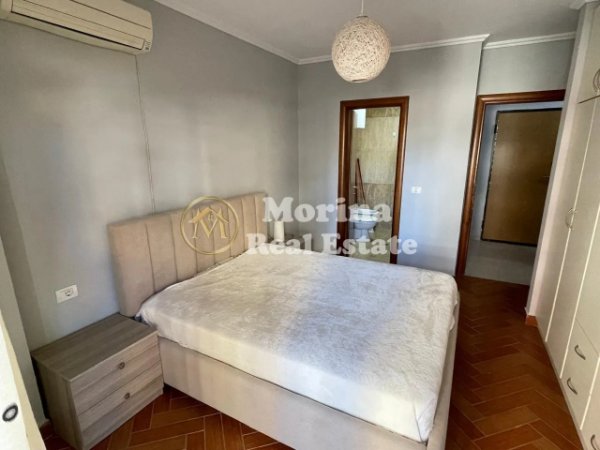 Tirane, jepet me qera apartament 2+1 Kati 3, 100 m² 700 € (Komuna Parisit)