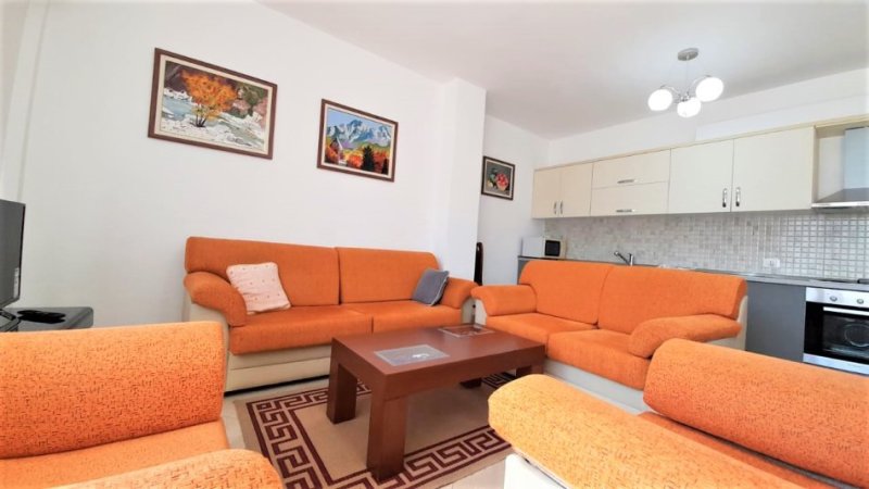 Tirane, jepet me qera apartament 1+1+Ballkon Kati 5, 70 m² 490 € (stacioni i trenit)