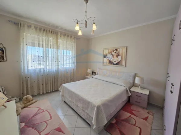 Durres, shitet apartament duplex 2+1+Aneks+Ballkon , 253 m² 222.000 € (Plazh Iliria)