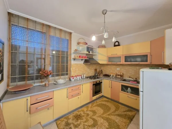 Durres, shitet apartament duplex 2+1+Aneks+Ballkon , 253 m² 222.000 € (Plazh Iliria)