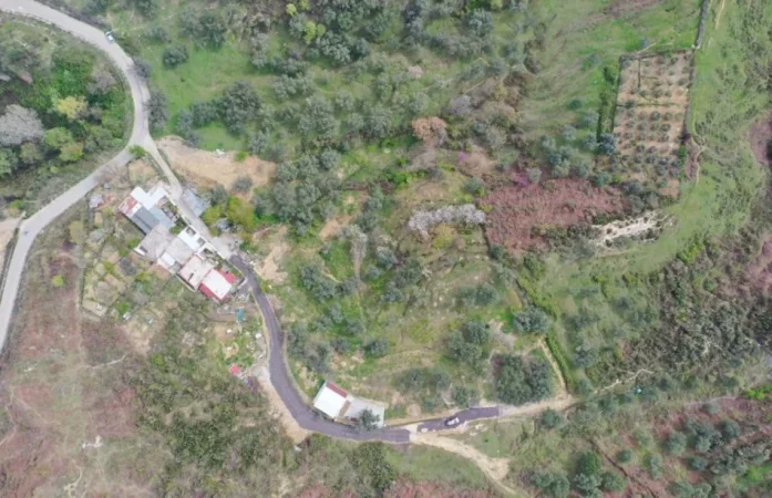 Tirane, shes truall , 4.100 m² (Mjull-Bathore)