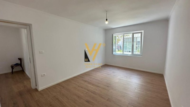 Tirane, shitet apartament 2+1+Ballkon Kati 1, 62 m² 118.000 € (XHAMLLIKU)
