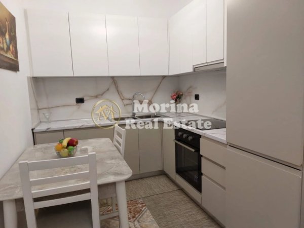 Tirane, jepet me qera apartament 2+1 Kati 2, 90 m² 550 € (Dhjetori/ Shkolla Sabaudin Gabrani)