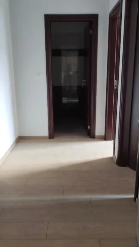 Tirane, shes apartament 2+1 Kati 4, 108 m² 230.000 € (21- Dhjetori)