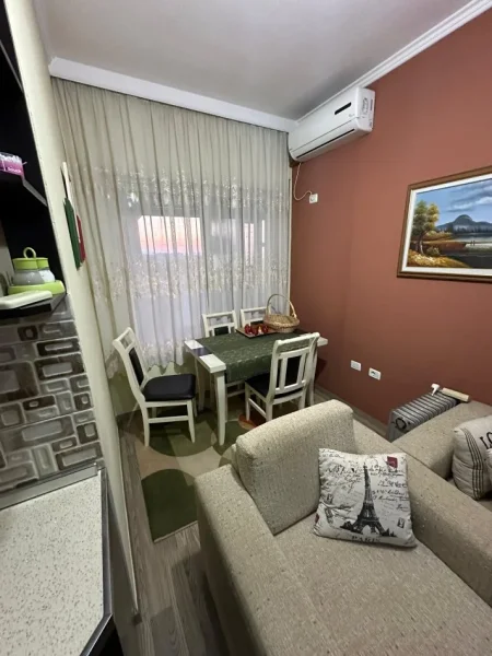 Tirane, shitet apartament 1+1 Kati 2, 64 m² 97.000 € (FRESK)