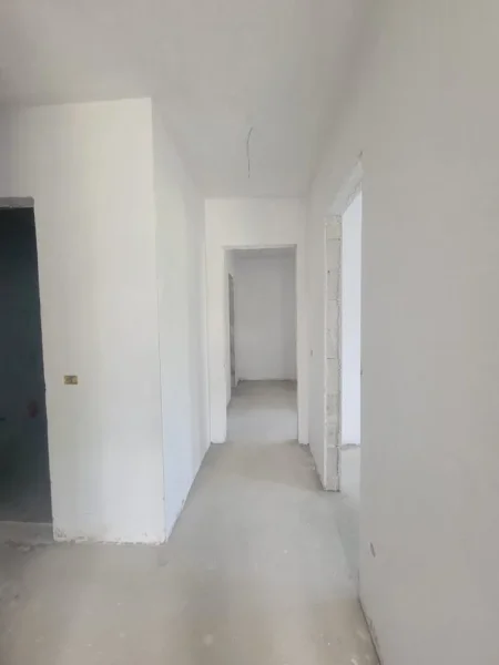 Tirane, shitet apartament 2+1 Kati 2, 123 m² 110.700 € (paskuqan)