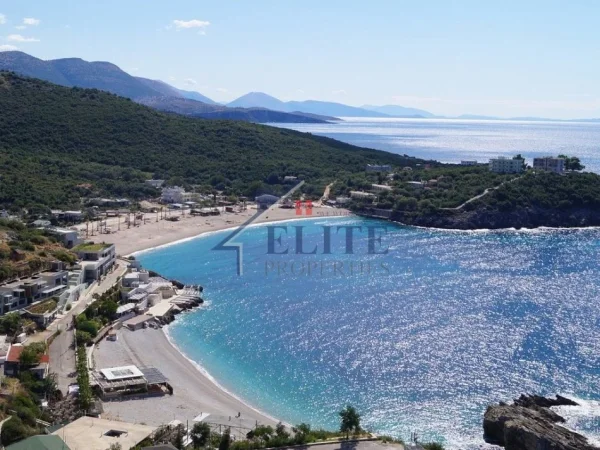 Vlore, shitet toke , 350.000 m² (Jale)