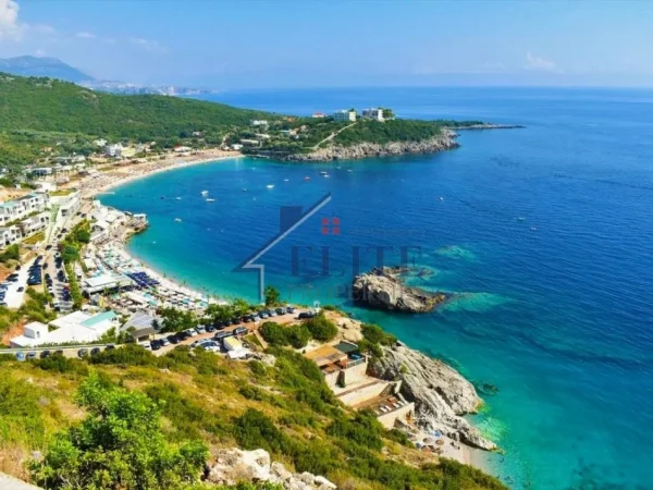 Vlore, shitet toke , 350.000 m² (Jale)