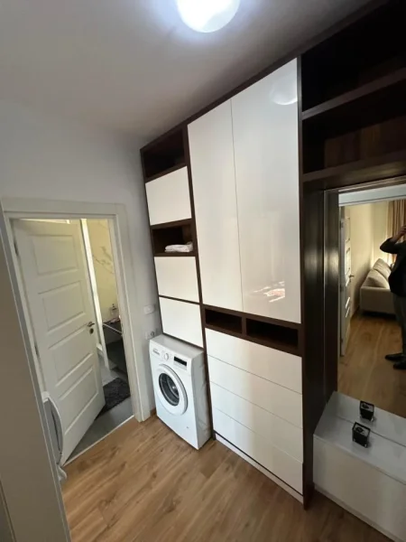 Tirane, shitet apartament 1+1+Ballkon , 58 m² 115.000 € (Ish Fusha e Aviacionit)