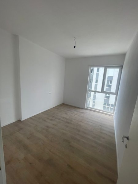 Tirane, shitet apartament 2+1+Ballkon Kati 2, 84 m² 93.000 € (Univers City I Perfunduar Okazion)
