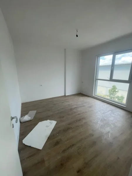 Tirane, shitet apartament 2+1+Ballkon Kati 2, 84 m² 93.000 € (Univers City I Perfunduar Okazion)