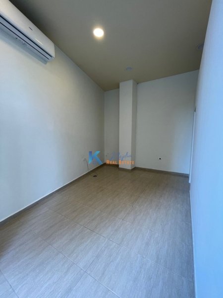 Tirane, jap me qera dyqan Kati 0, 44 m² 550 € (Bulevardi Gjergj Fishta, afer Ish Ekspozites)