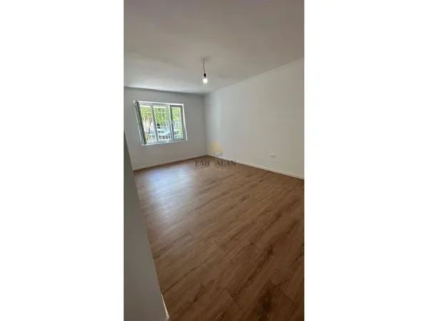 Tirane, shitet apartament 2+1 Kati 1, 62 m² 118.000 € (Varri i Bamit)