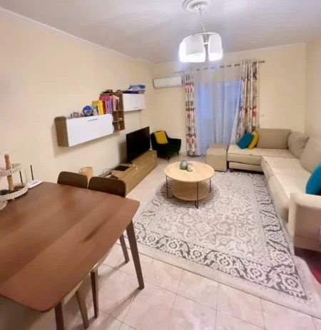 Tirane, shitet apartament 1+1 , 80 m² 185.000 € (Posta nr.8)