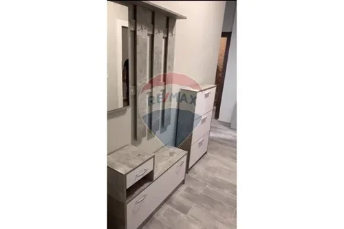 Tirane, jepet me qera apartament 1+1 Kati 4, 60 m² 300 € (Fresk)