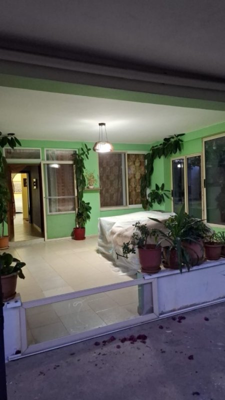 Sarande, jepet me qera 2+1+Ballkon Kati 0, 120 m² 