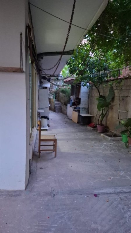 Sarande, jepet me qera 2+1+Ballkon Kati 0, 120 m² 