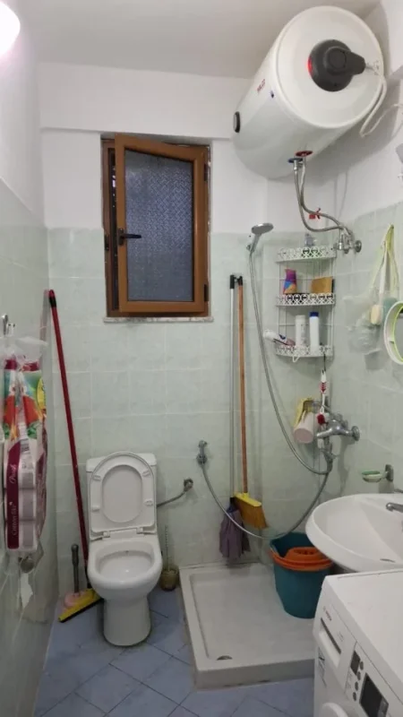 Sarande, jepet me qera 2+1+Ballkon Kati 0, 120 m² 