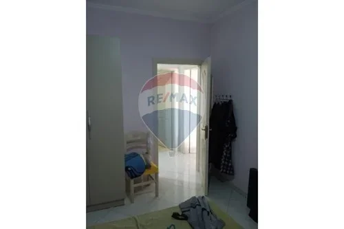 Tirane, jepet me qera apartament 1+1 , 65 m² 300 € (Astir)
