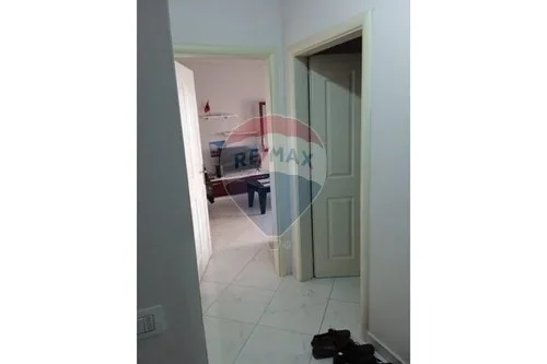 Tirane, jepet me qera apartament 1+1 , 65 m² 300 € (Astir)