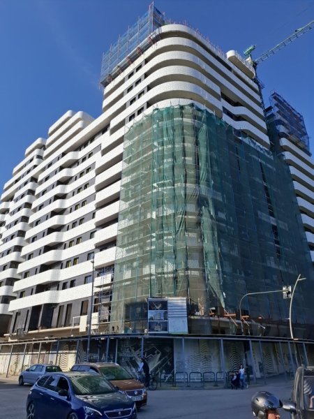 Tirane, shitet apartament 2+1+Ballkon Kati 3, 105 m² 240.000 € (Bulevardi Gjergj Fishta)