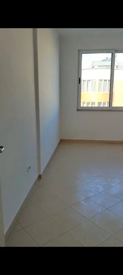 Tirane, shitet apartament 2+1+Ballkon Kati 8, 95 m² 125.000 € (Astir tek Bar Artisti)