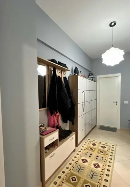 Tirane, shitet apartament 1+1+Ballkon Kati 2, 82 m² 98.000 € (Fresk , tek Spar 2)