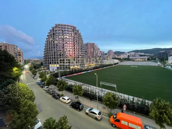 RRUGA E KOSOVARËVE, APARTAMENT 2+1+2+POST PARKIMI, QIRA!!