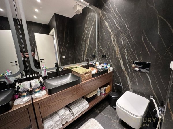Luxury Apartament 2+1+2+ Post Parkimi Ne Myslym Shyr!