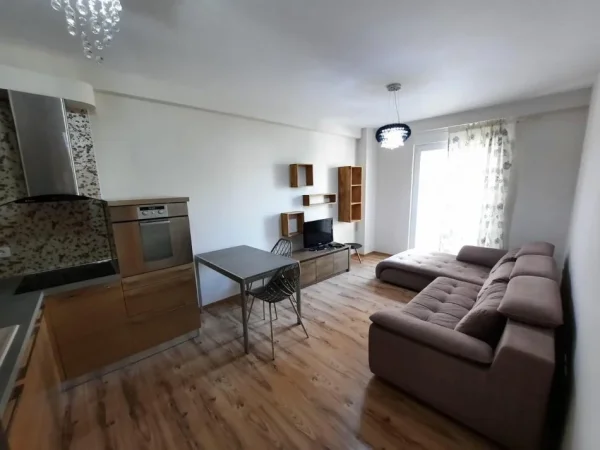 Tirane, jepet me qera apartament 1+1 Kati 2, 63 m² 450 € (Qytet Studenti)