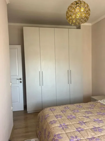 Tirane, jepet me qera apartament 2+1 Kati 7, 70 m² 600 € (Rruga Bardhyl)