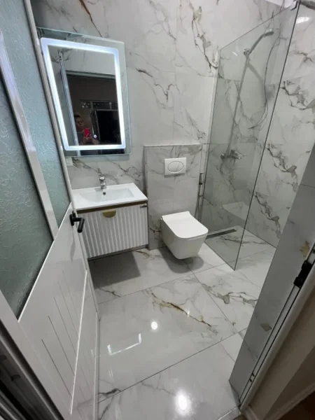 Tirane, jepet me qera apartament 1+1 Kati 1, 70 m² 350 € (5 Maji)