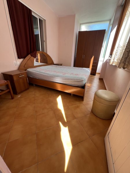 Tirane, jepet me qera apartament 2+1 Kati 2, 60 m² 300 € (Muhamet Deliu)