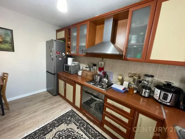 Tirane, shitet apartament 3+1 , 110 m² 150.000 € (Ali Demi)