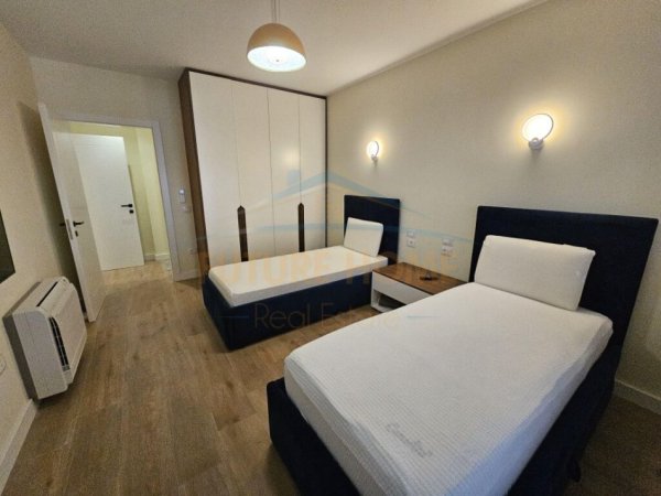 Durres, shitet apartament 2+1+Ballkon Kati 2, 102 m² 180.000 € (Mali i Robit)