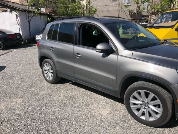 Shkoder, shes SUV | Xhip Benzin, ulliri automatik Kondicioner 180.000 km 6.500 €